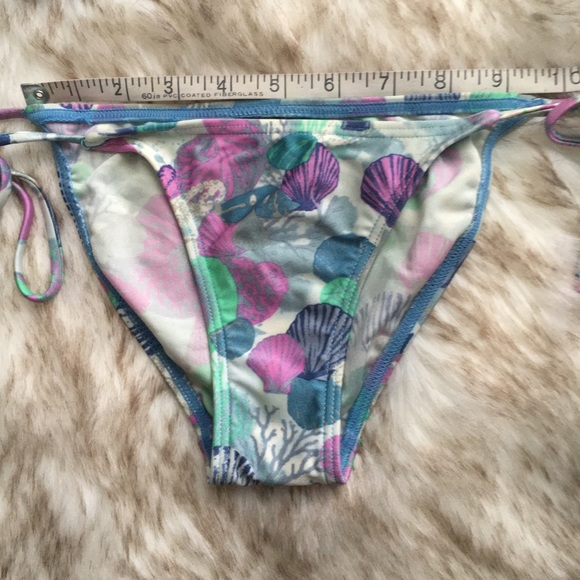 Insight string bikini swim set - size XS / 6 AU - Picture 2 of 5
